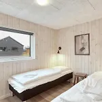 In With Sauna *