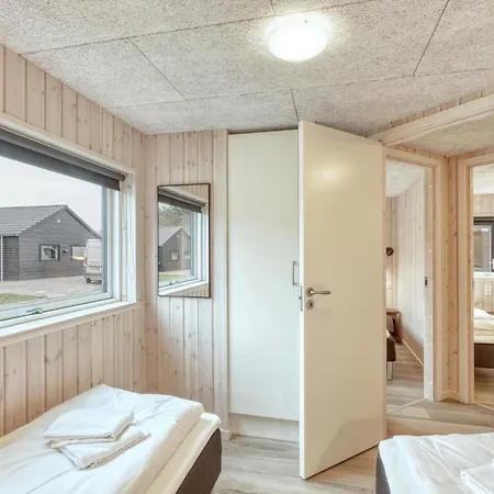 In With Sauna
